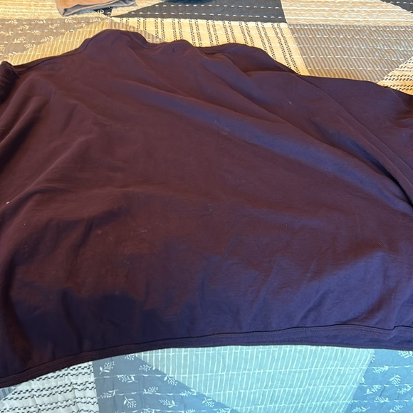 One size Blue fish dark purple 3/4 sleeve top - Picture 5 of 5